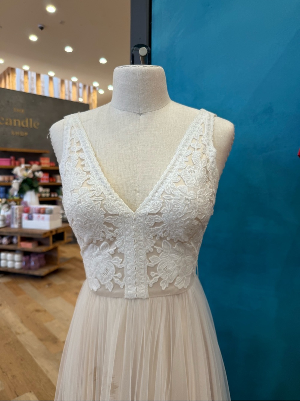 Ivory Lace V-Neck Tulle Dress